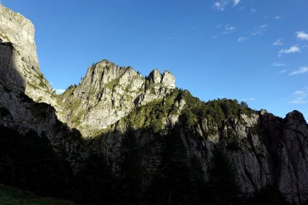 Přes sedlo Forcella Pis Pilon jsme sestoupili druhý den nad ránem